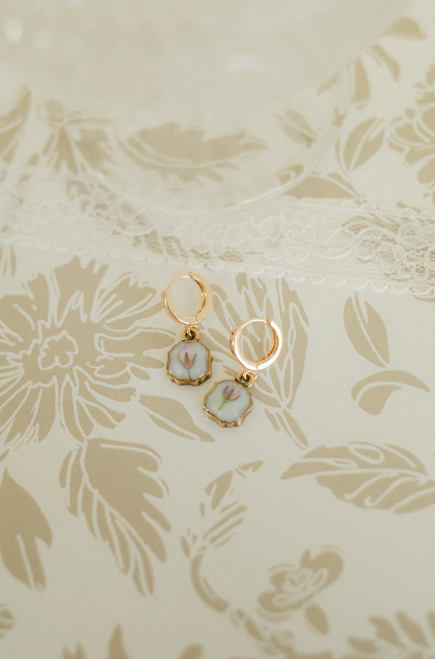 The violet Court Earrings