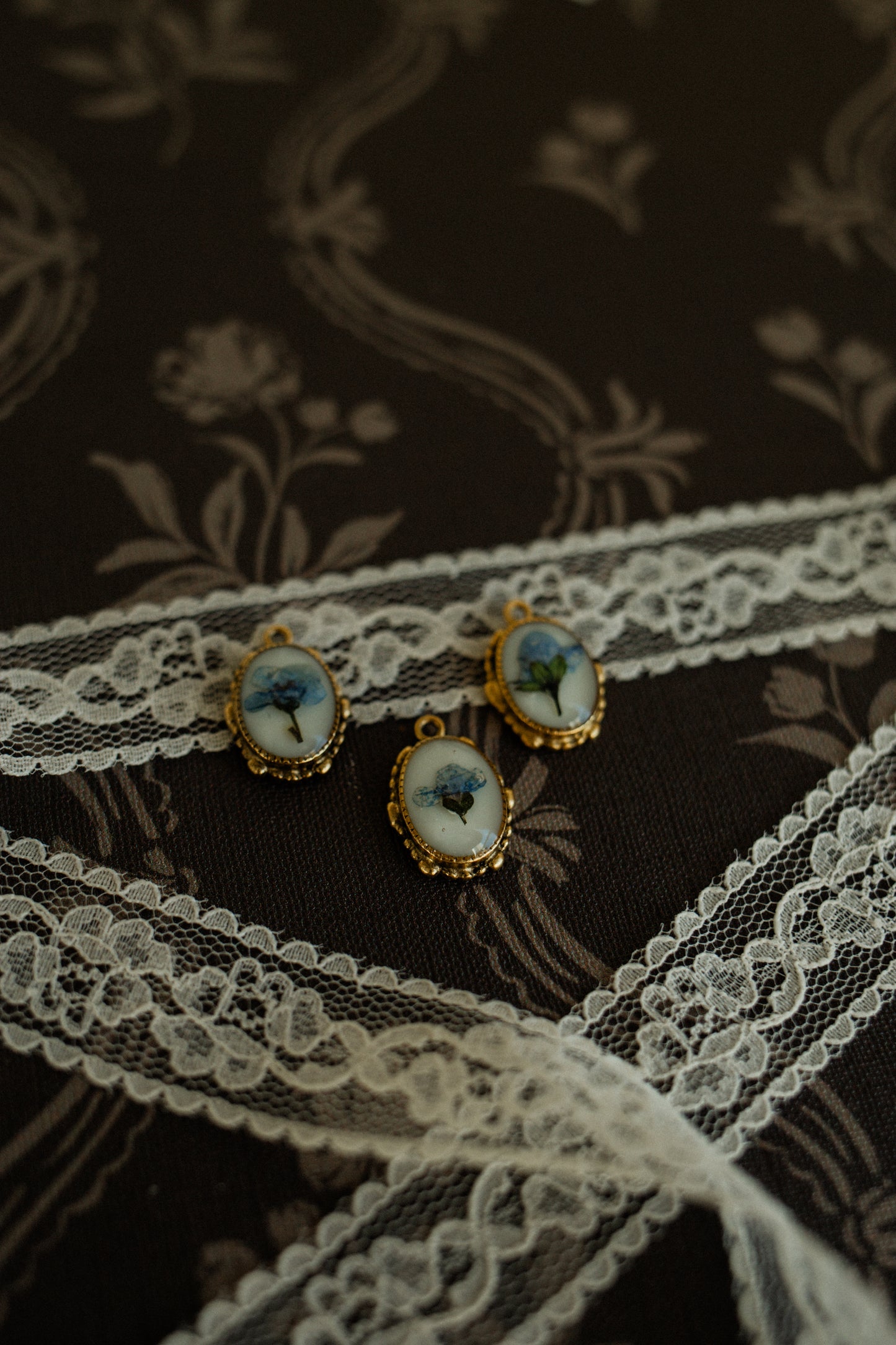 Belle Necklace | In winter Blues