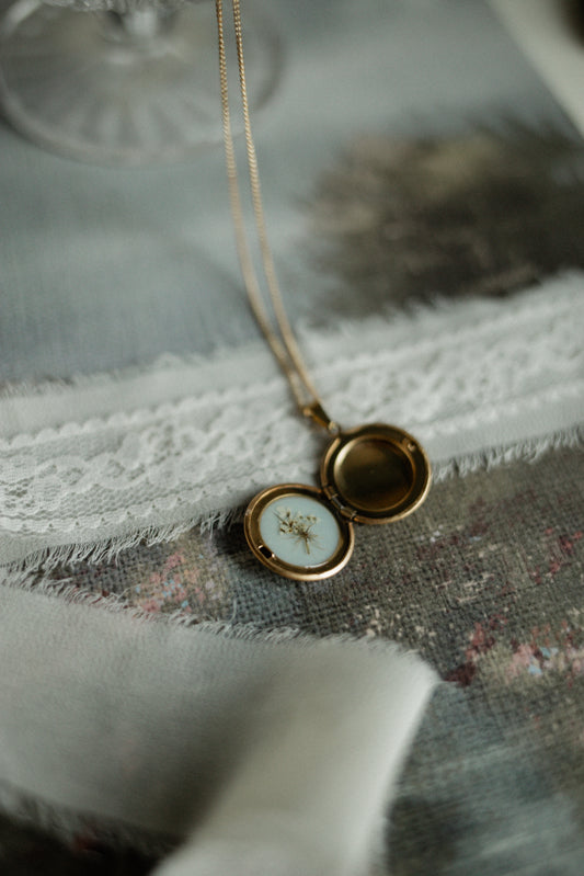 Circle Legacy Locket | Blue and Queen Anne