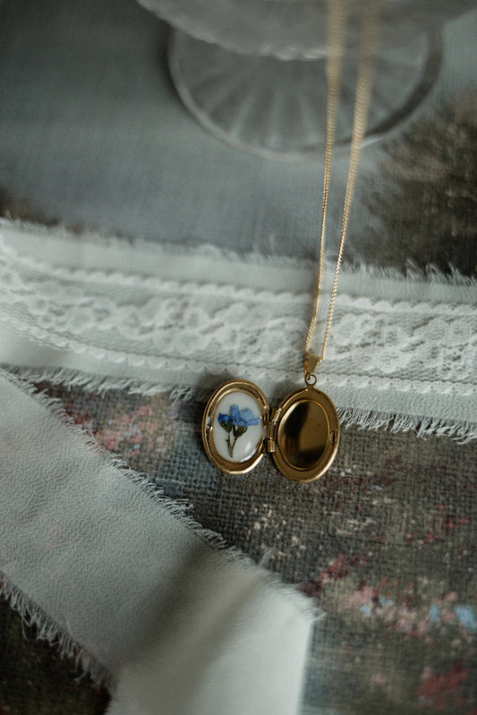 Oval Legacy Locket | Blue and Cream Forget me not