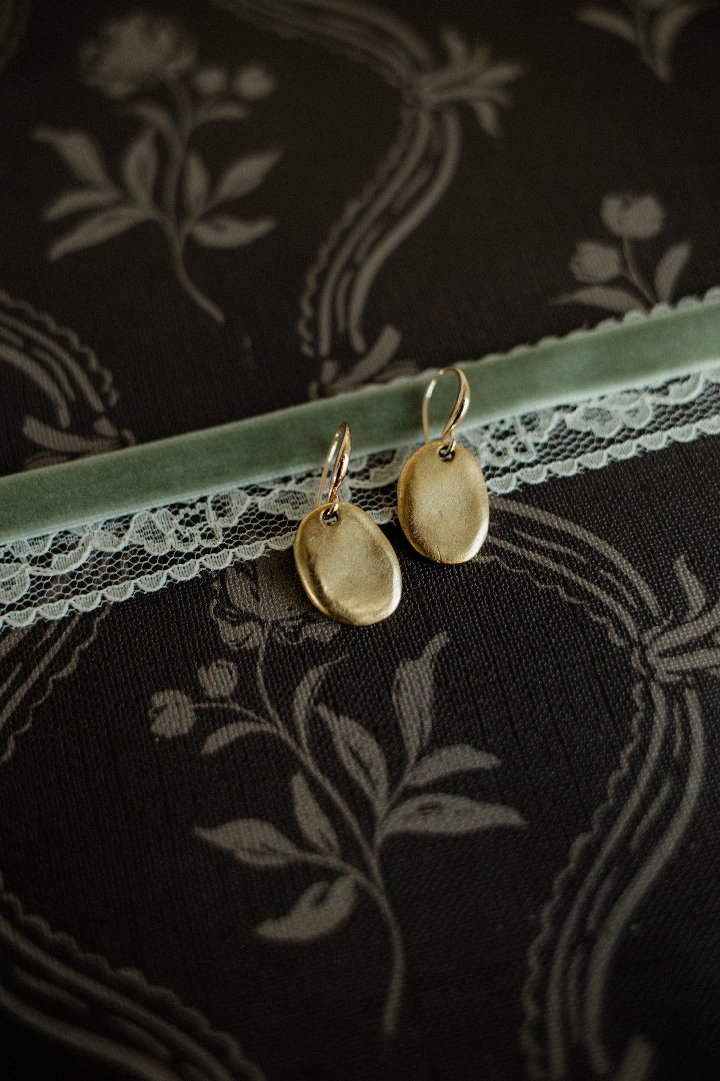 Gilded Heirloom Ovals