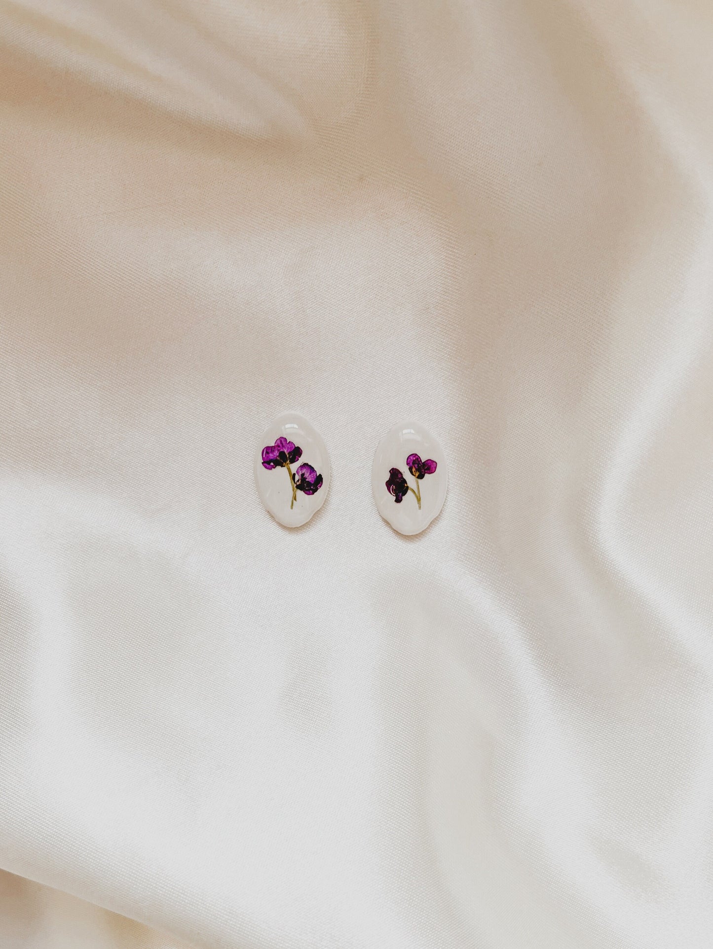 Vintage Wildflower Studs | Pressed Flower earrings | pressed flower jewelry | Real Wildflower Earrings